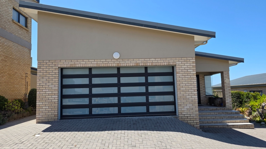 3 Bedroom Property for Sale in Blue Ridge Western Cape